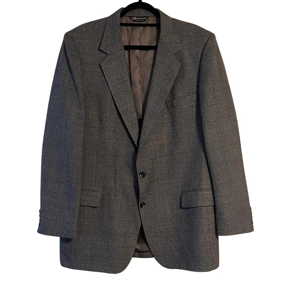 Gray Sport Coat‎ with Notched Lapels and Classic Fit Union Made in the USA